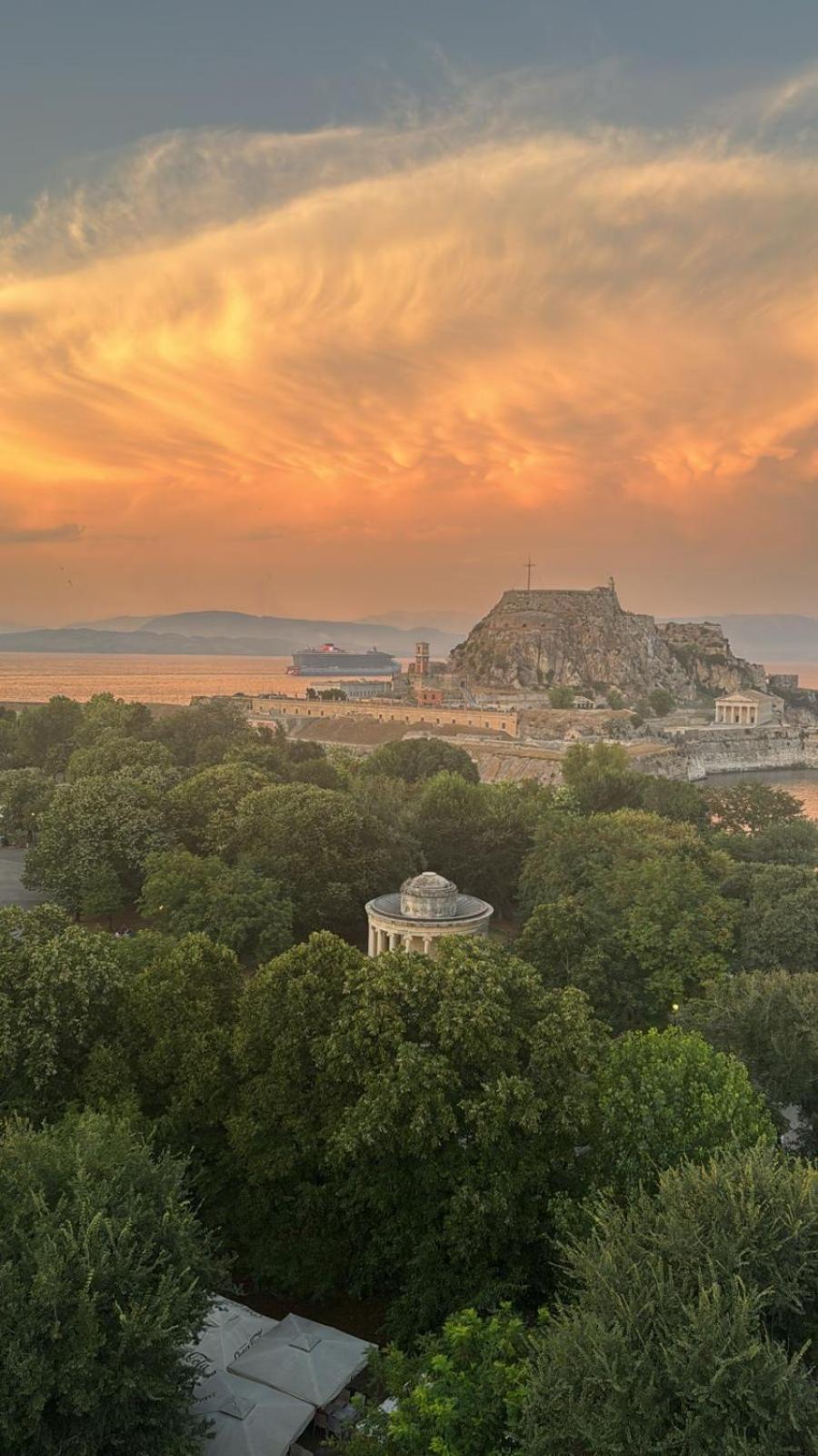 Liston Suites Anastasia Corfu  Luaran gambar